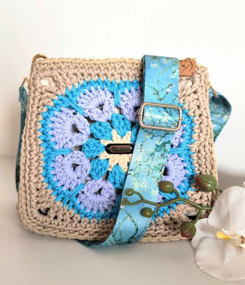 Torebki małe - ręcznie szydełkowane