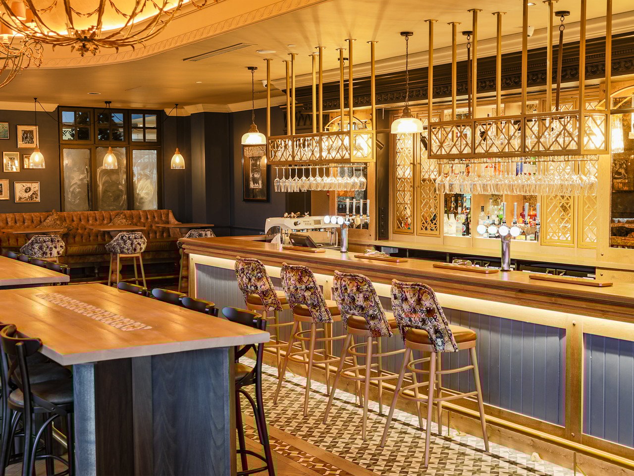 Belton Woods Hotel Grantham dining bar grill restaurant facilities modern cuisine