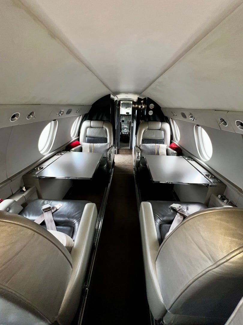 Dassault Falcon 200 aircraft