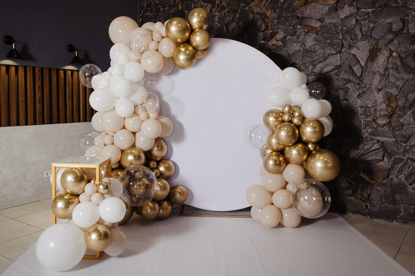 Balloon arch party decoration