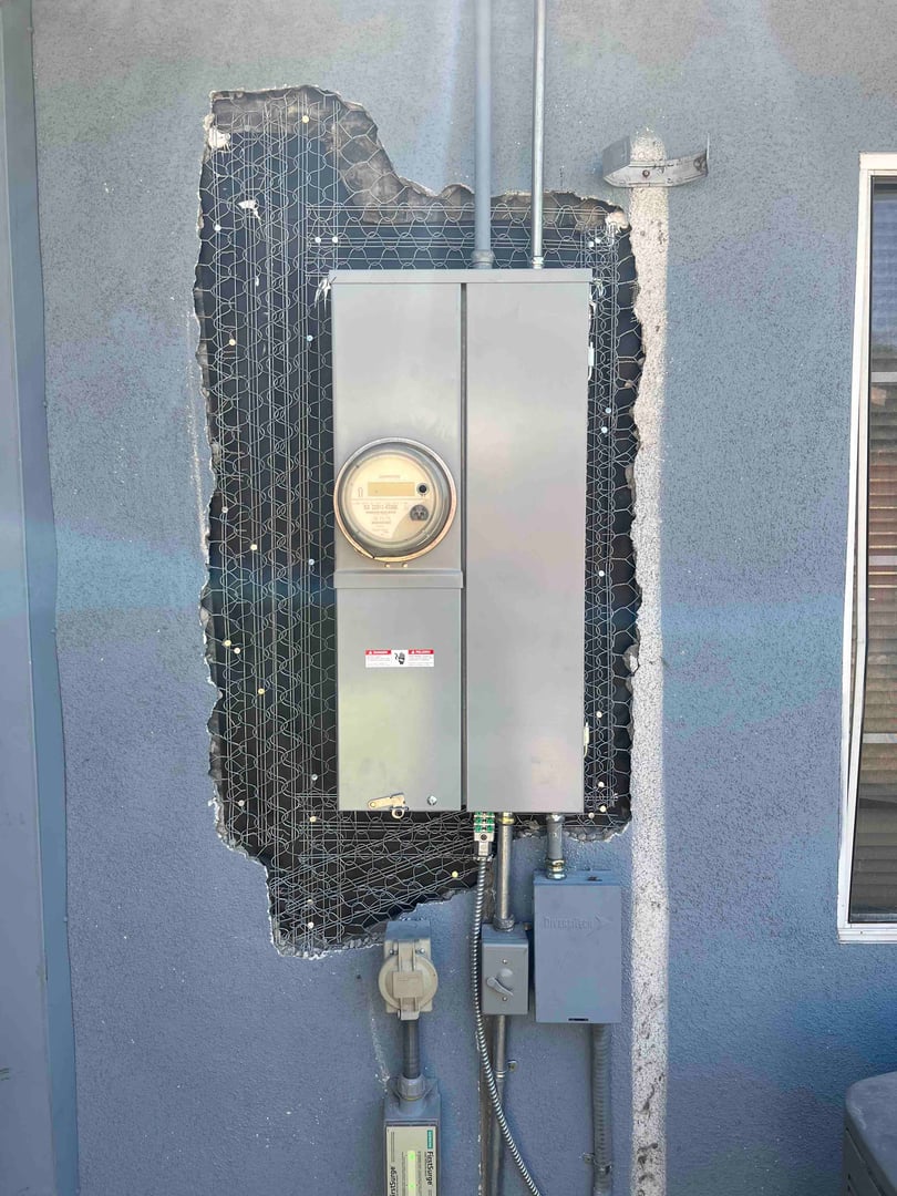 Panel Upgrades 200AMP - Image 6