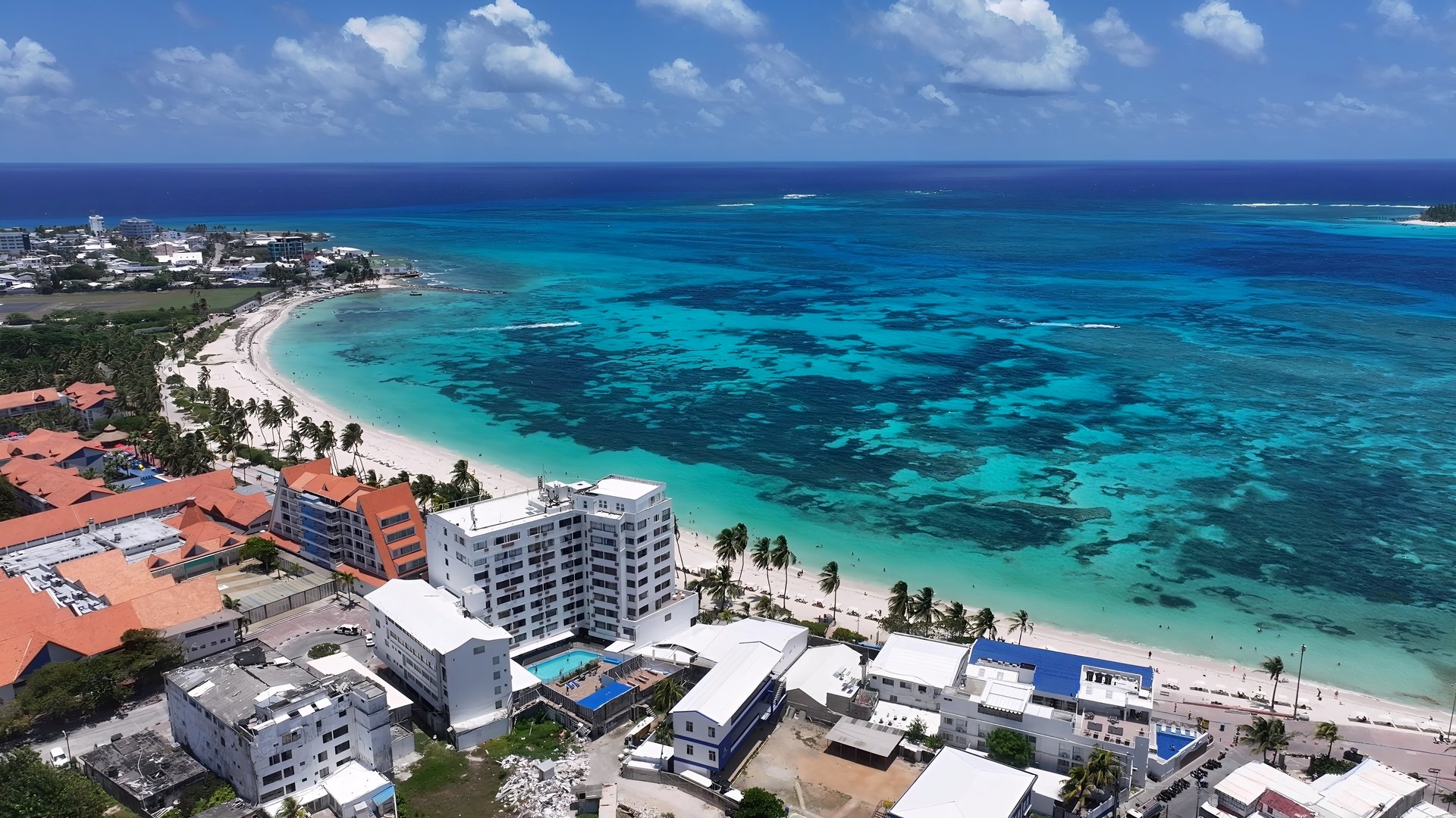 Spratt Bight Beach At San Andres In Providencia Y Santa Catalina Colombia. Beach Landscape. Caribbean Island. San Andres At Providencia Y Santa Catalina Colombia. Seascape Outdoor. Nature Tourism.