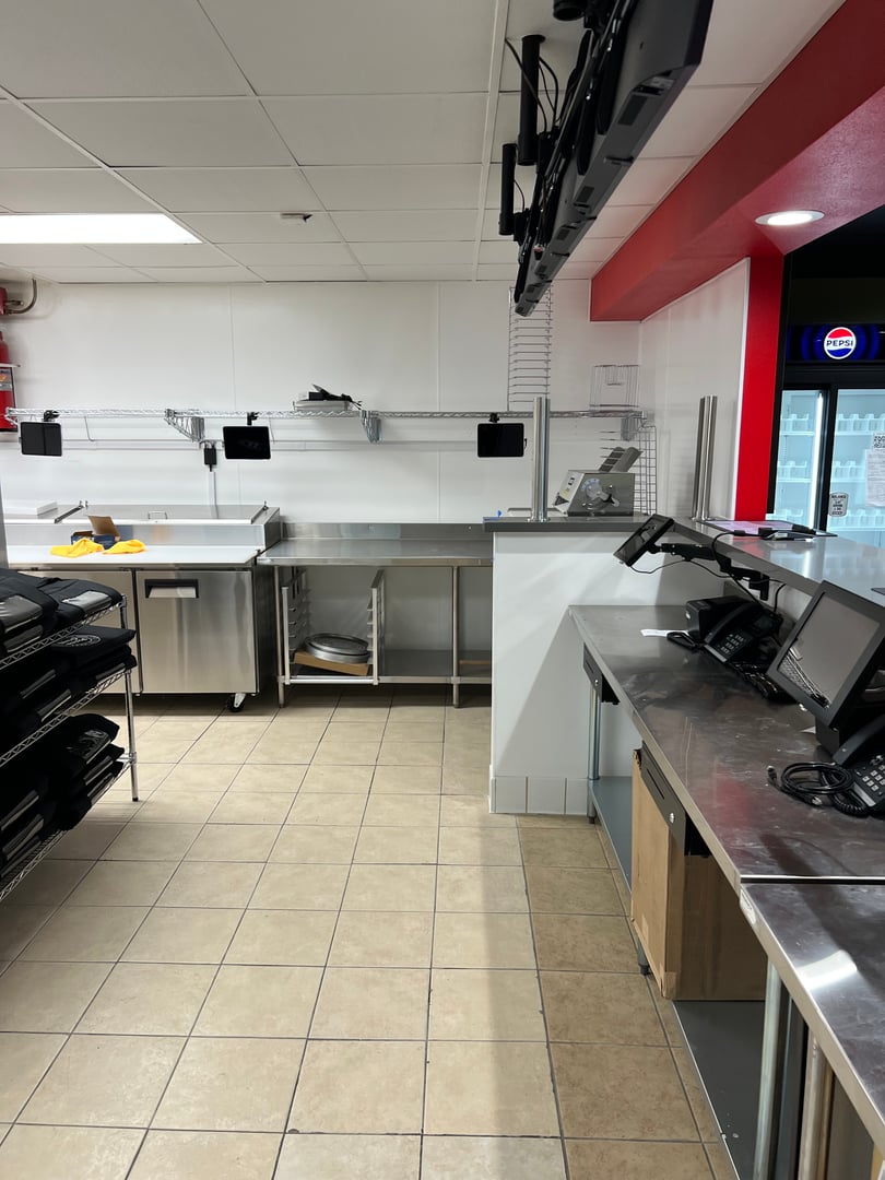 Pizza Shop Redesign - Image 7