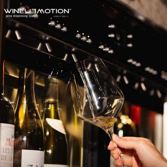 Dispensador de vino por copa WineEmotion tinto automático licor contador para mixología profesional, cava, vinicultura, enología, vinotecas, restaurantes, eventos, hotelería enfriador Thrill