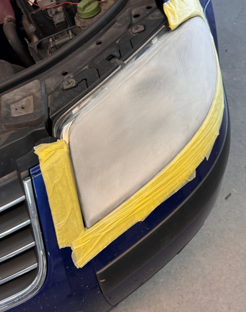 Scheinwerferaufbereitung Polieren