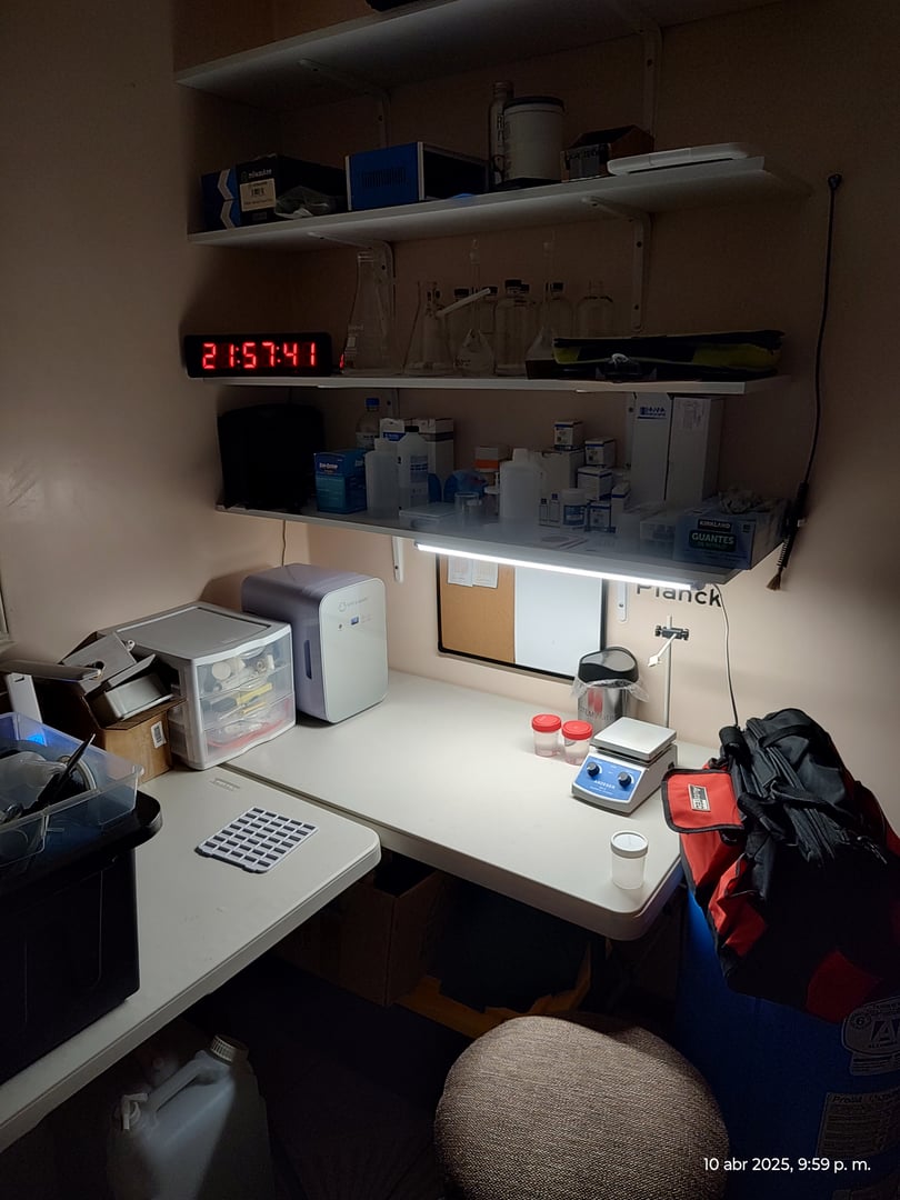 Equipo de laboratorio STEM Water para análisis de agua