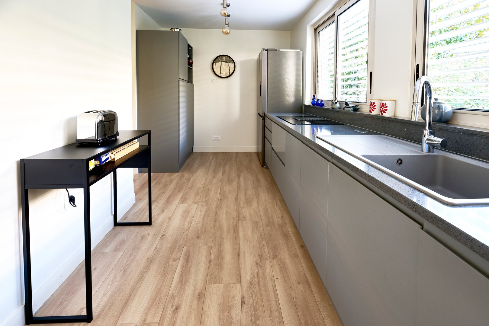 Rénovation complète cuisine moderne - JRM MULTISERVICES