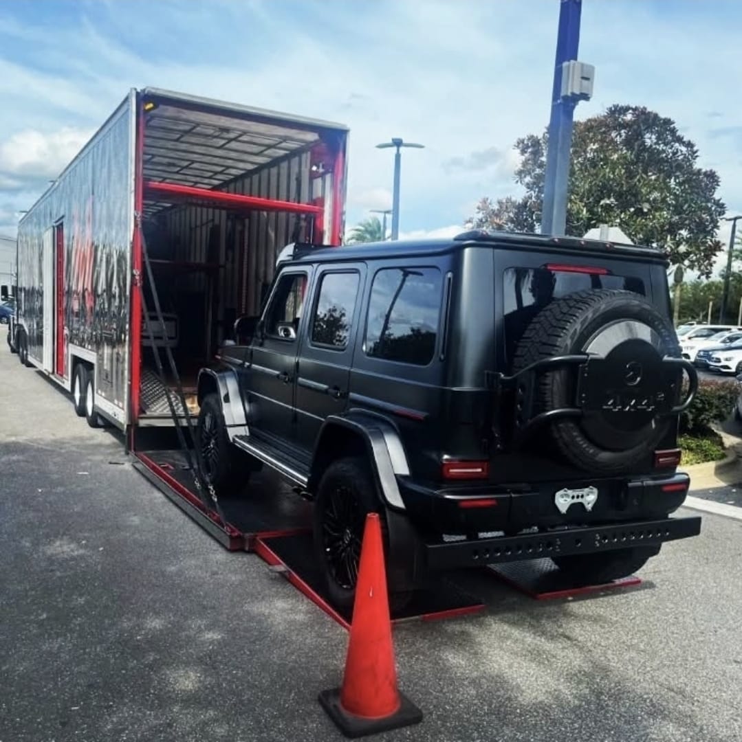 Premium luxury vehicle enclosed transport