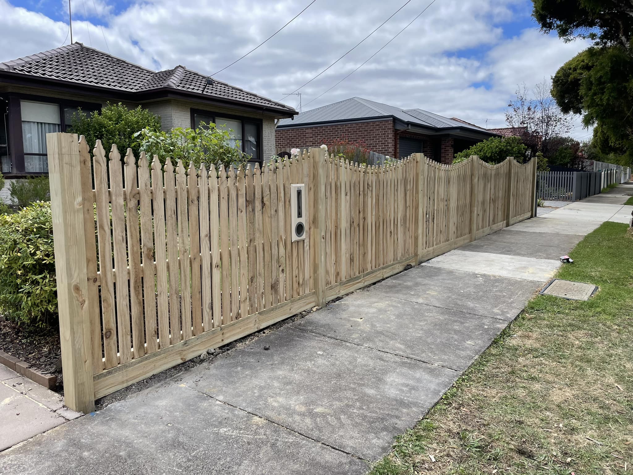 Residential fencing installation