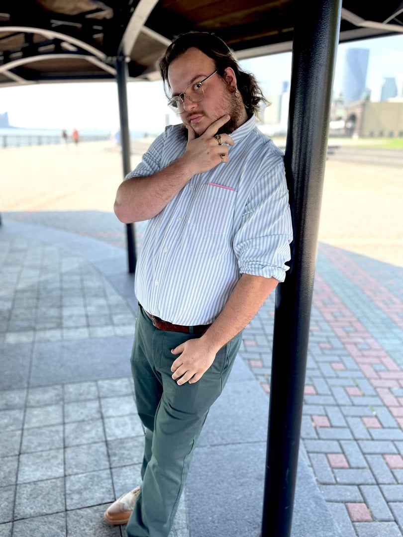 Ariel Schwarzer, wedding officiant