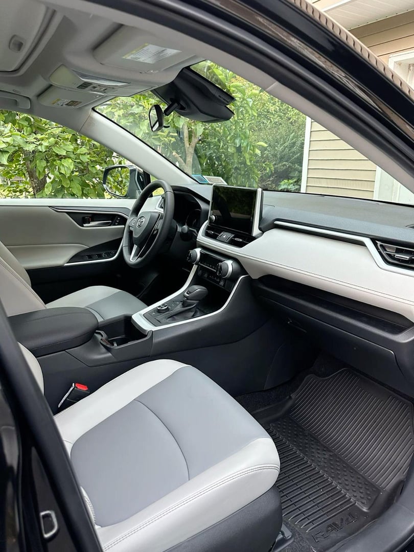 Uploaded car detailing image