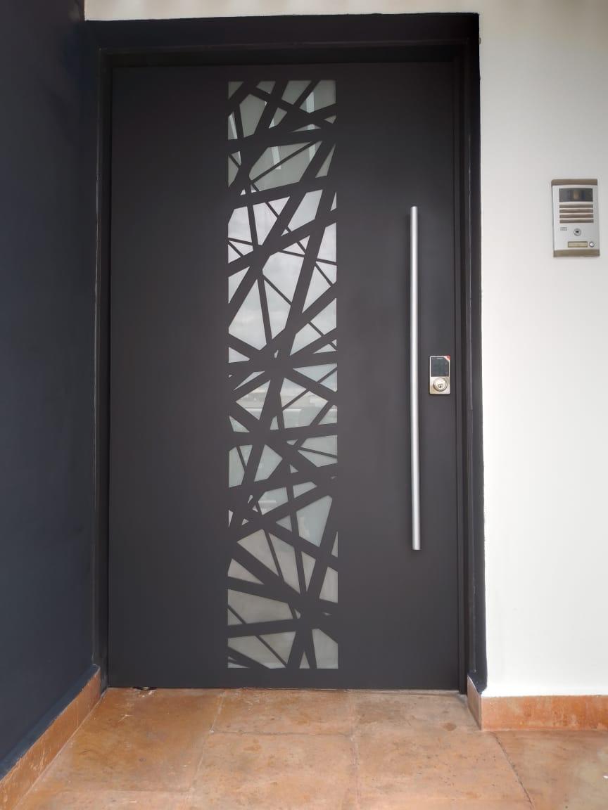 Puerta residencial LAGarte