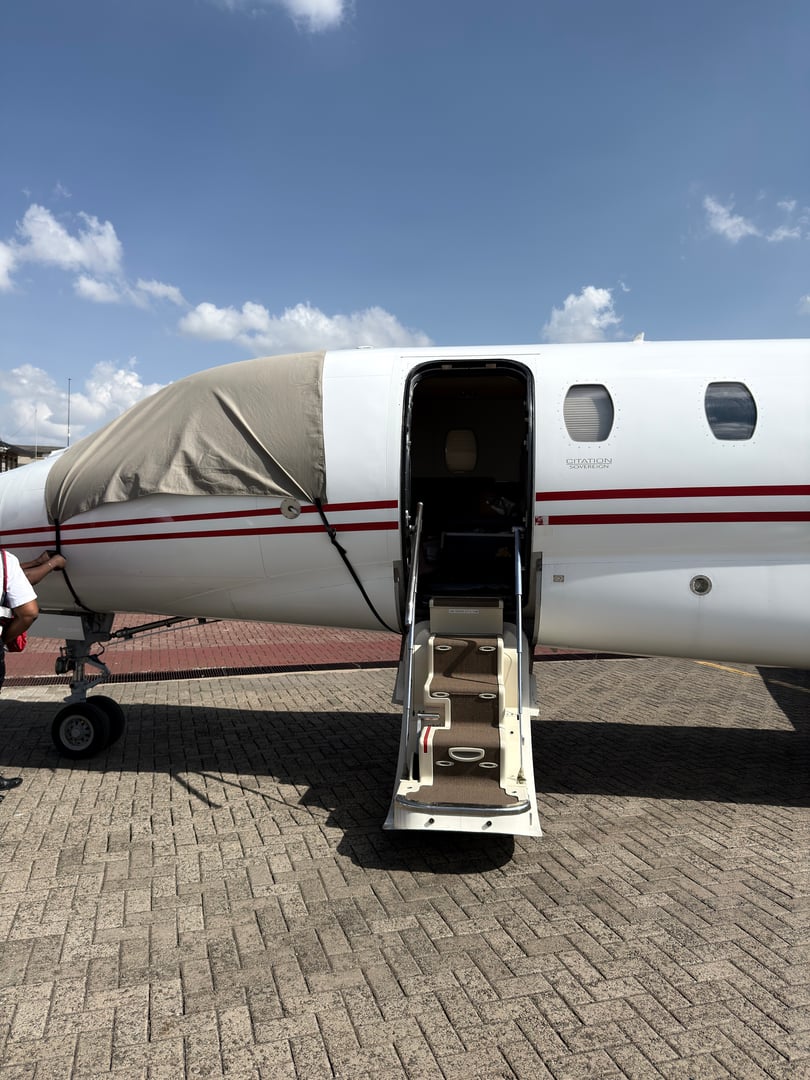 Citation 680 Sovereign - Side profile view