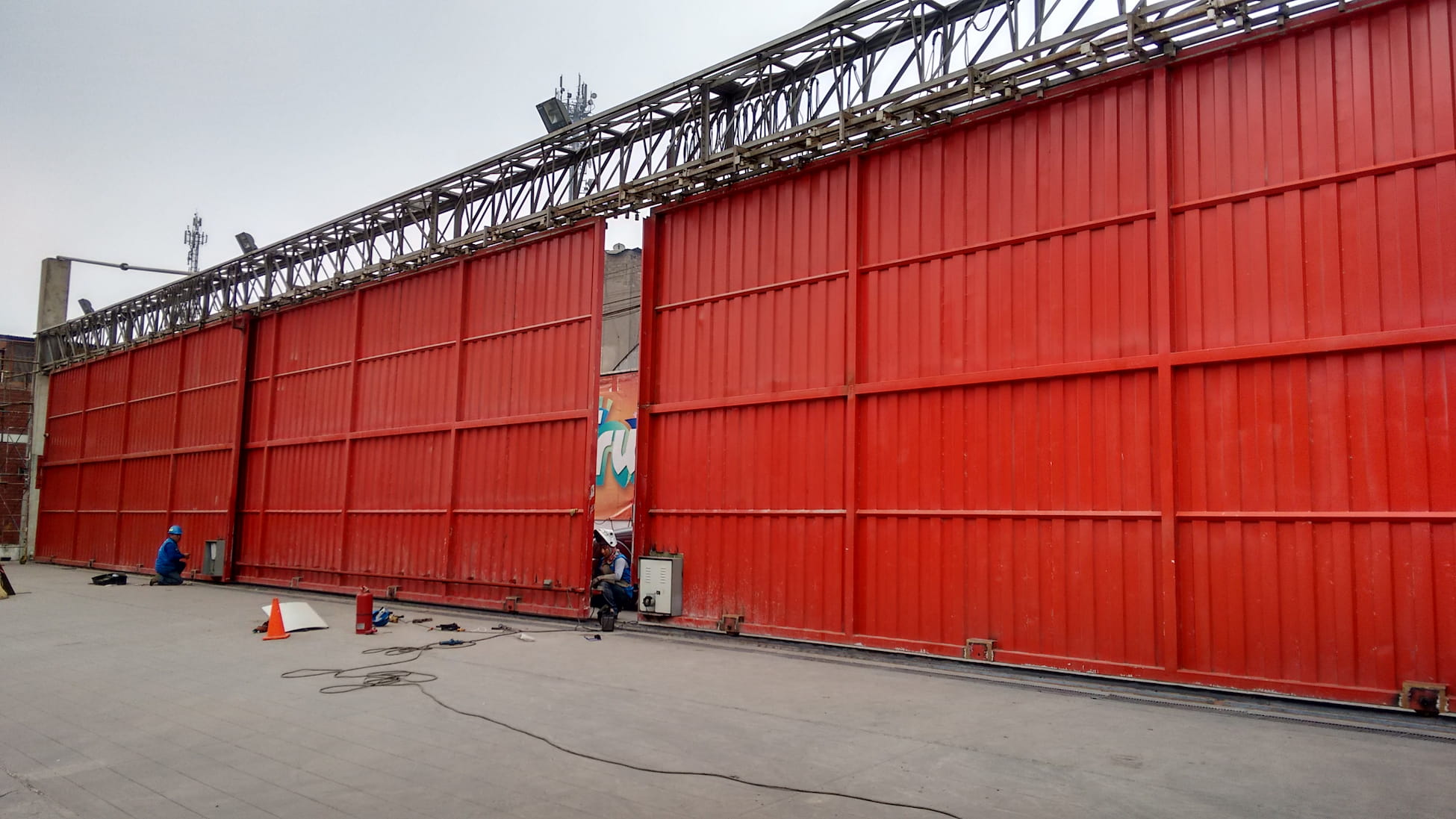 Puertas y Portones Industriales