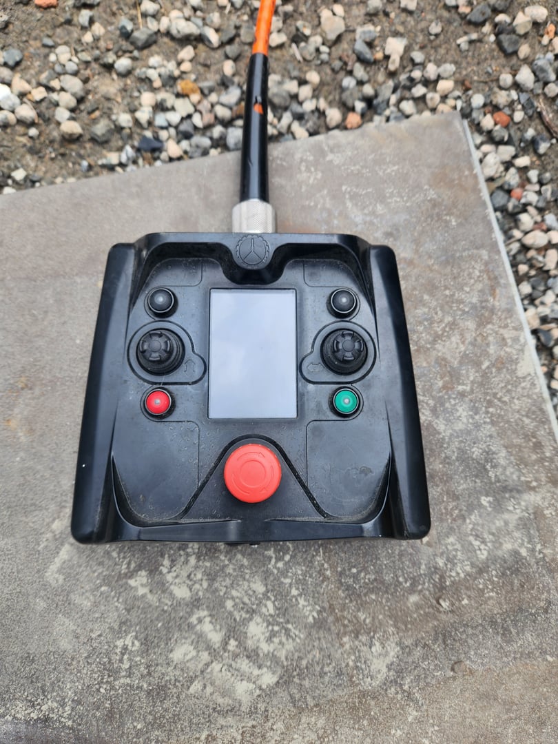 Remote operations robotic cleaning system