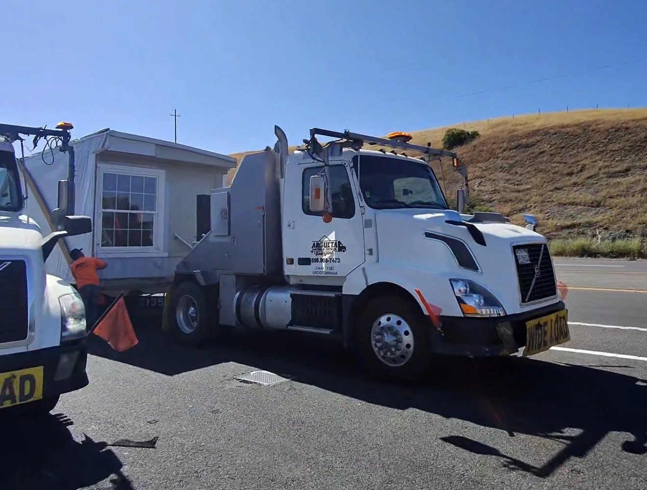 Argueta's Transport Mobile Home