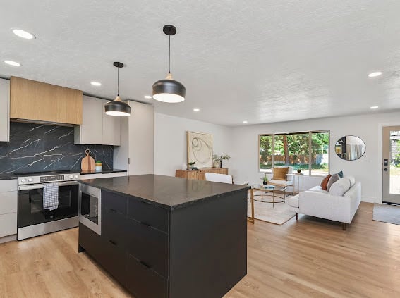 2339 Illinois St. renovation photo 6