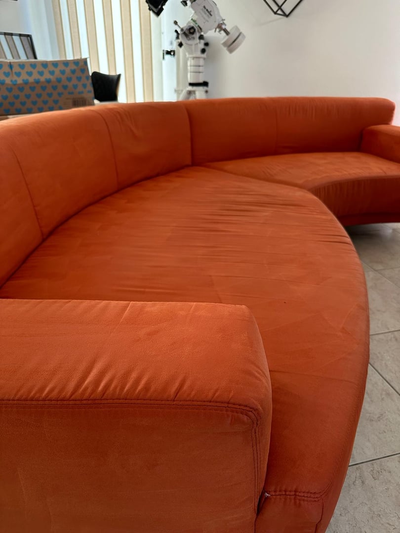 Sofa nach der Reinigung