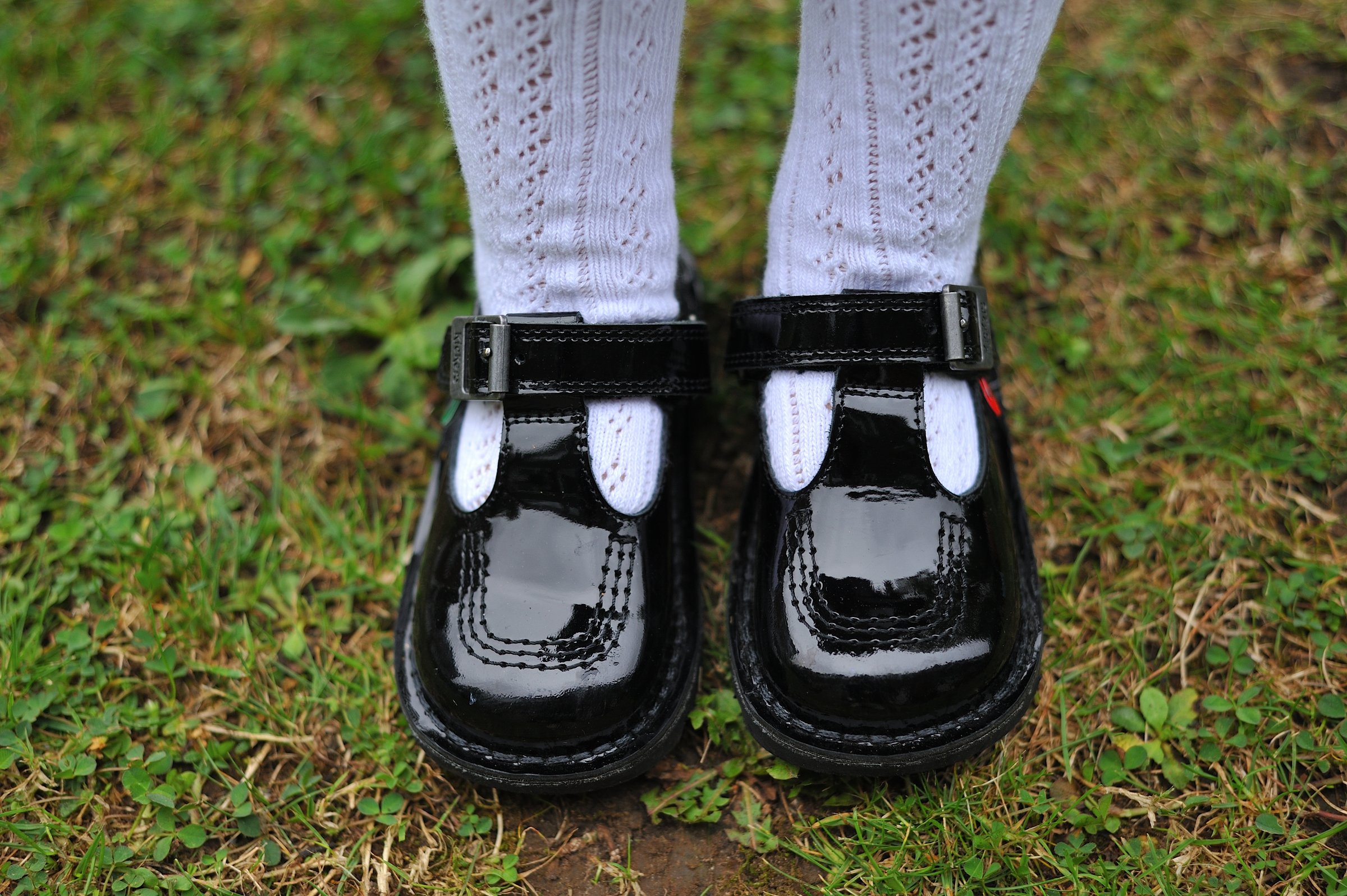 Zapatos escolares para niña