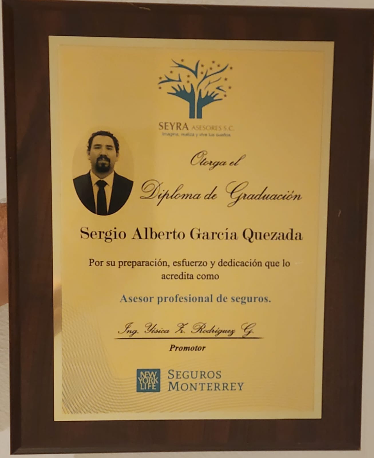 Diploma de Graduación Asesor - Sergio García, formación académica profesional certificada