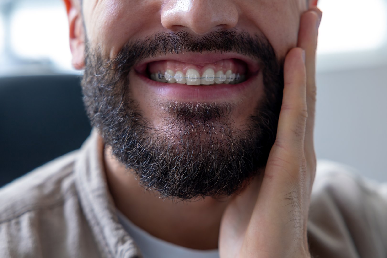 Ceramic braces treatment