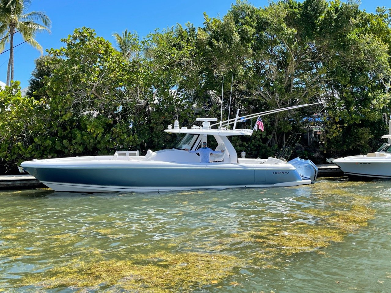 40' Invincible yacht delivery