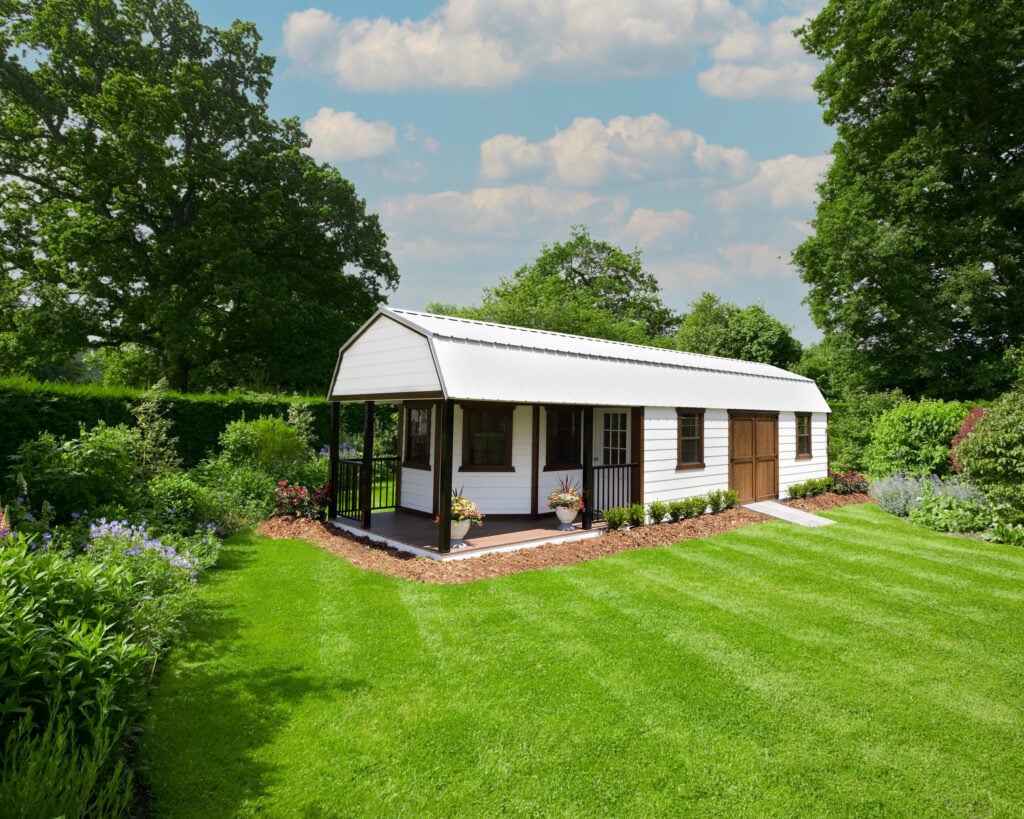 Barn Style Deluxe Porch Cabin