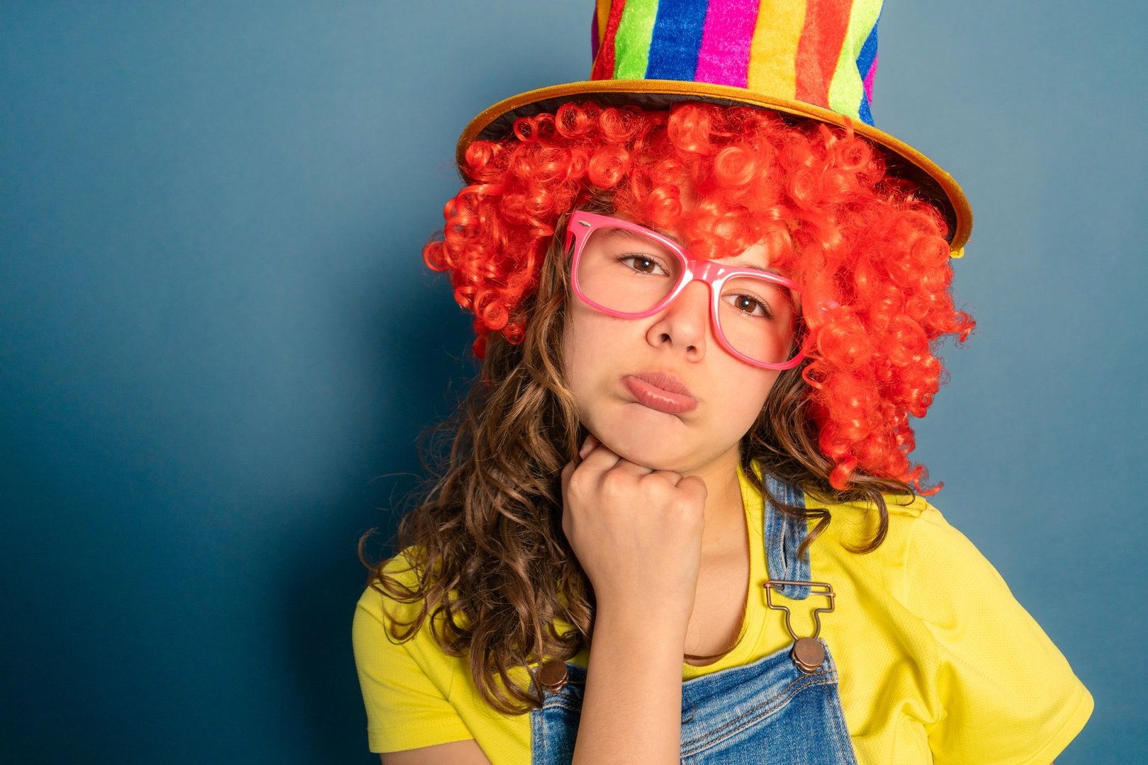 children's entertainer with colorful hat