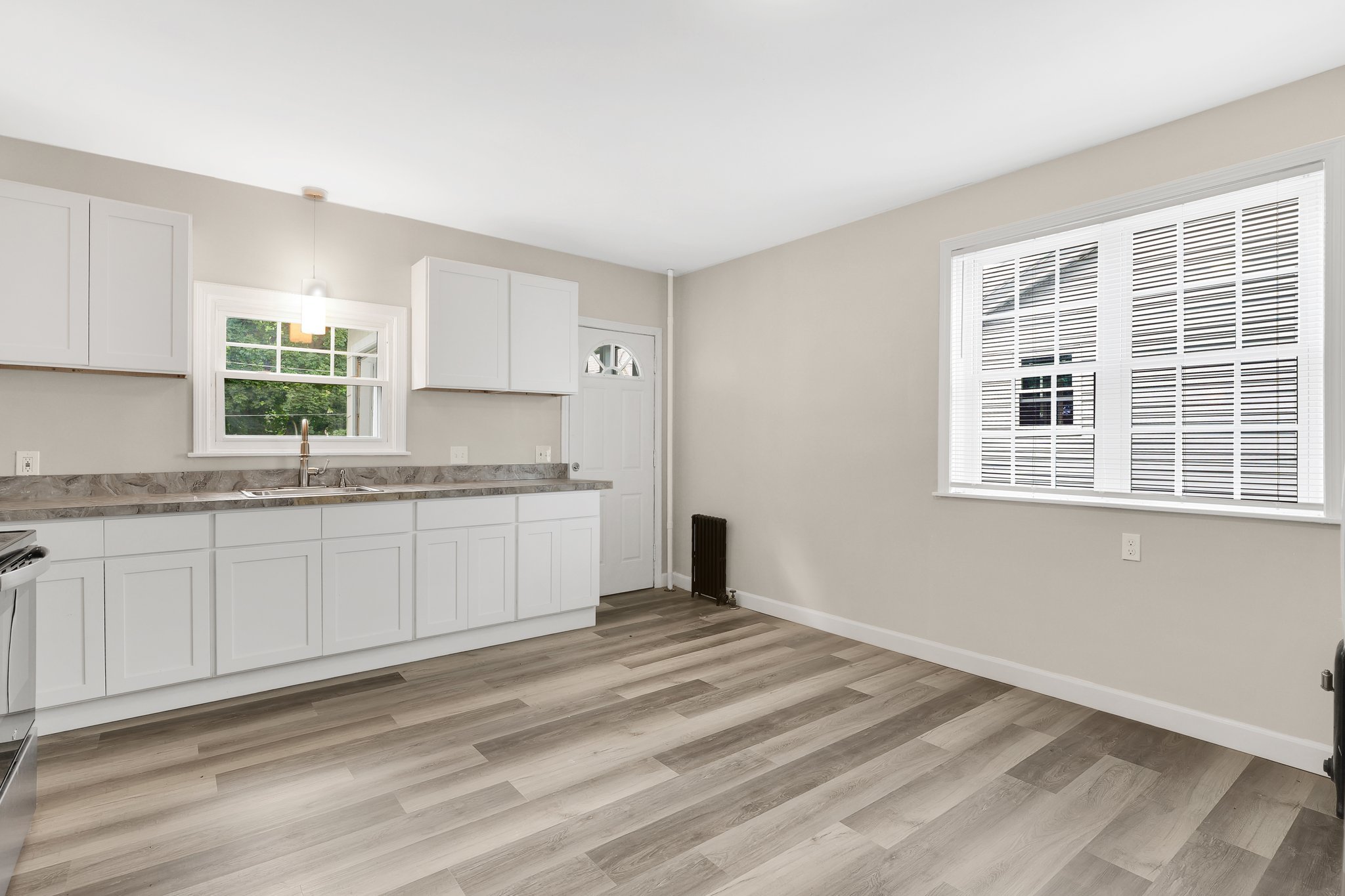 201 Locust St - Kitchen