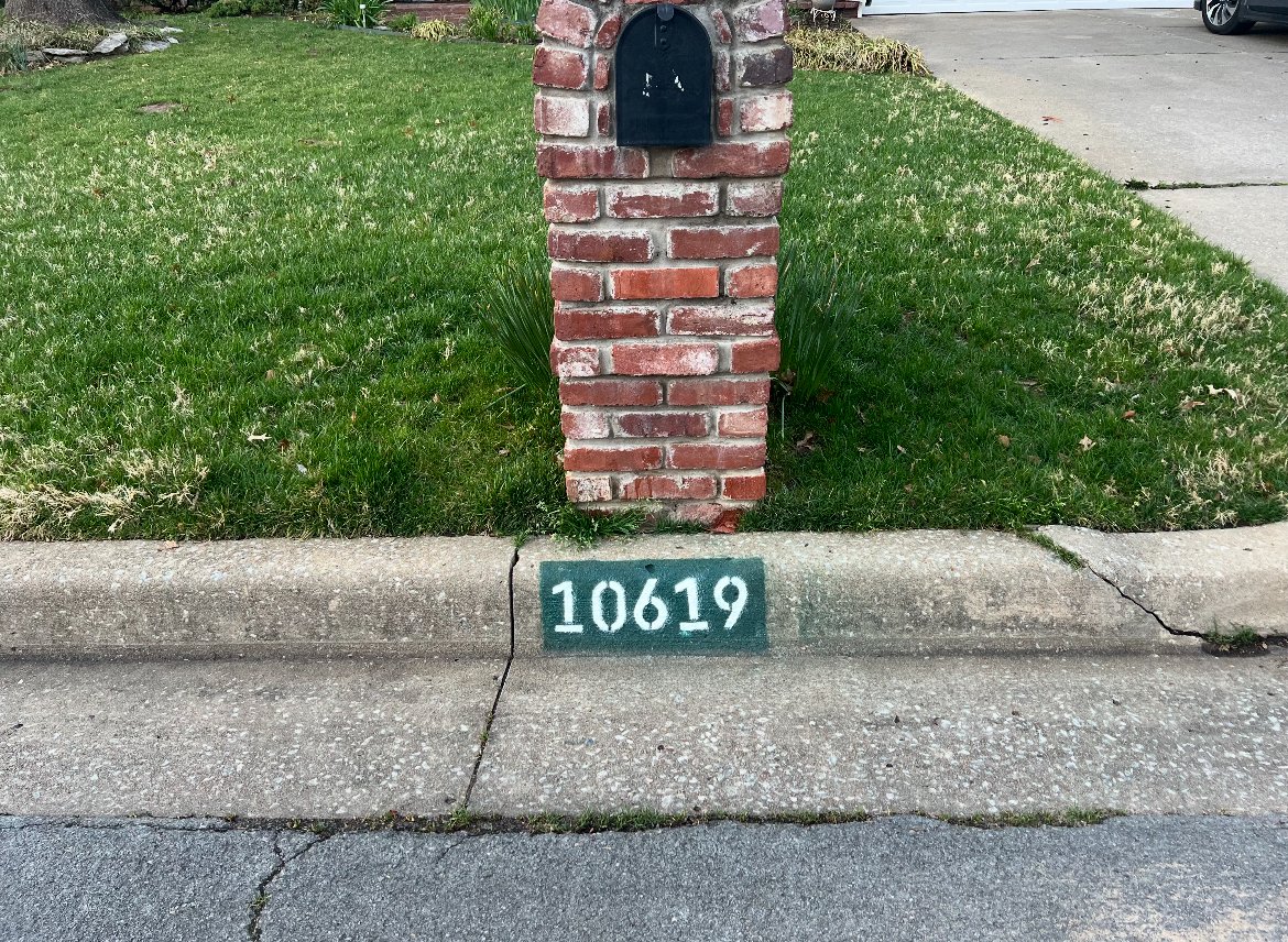 Curb painting service