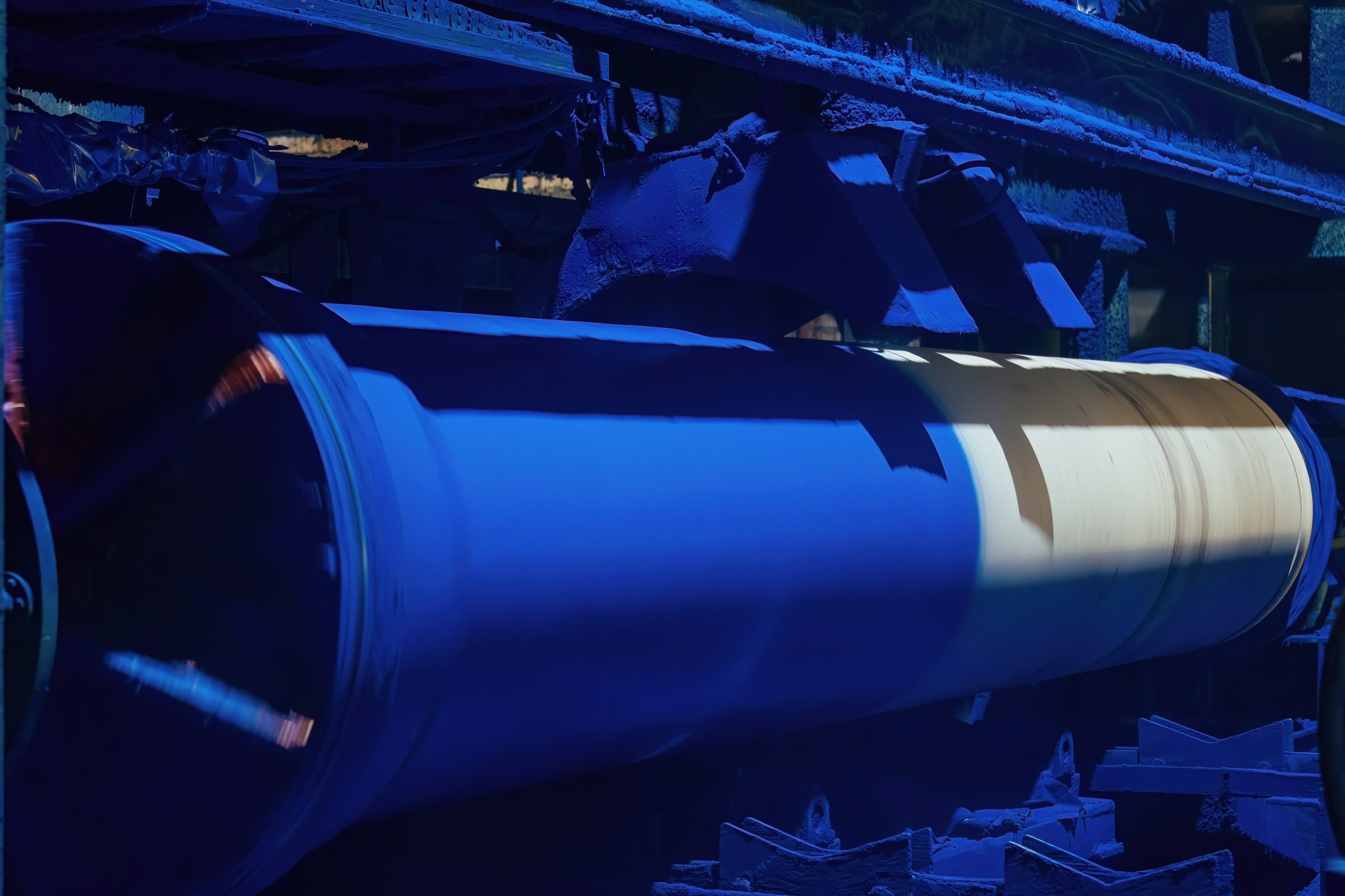 Pipe painting on automatic machine.