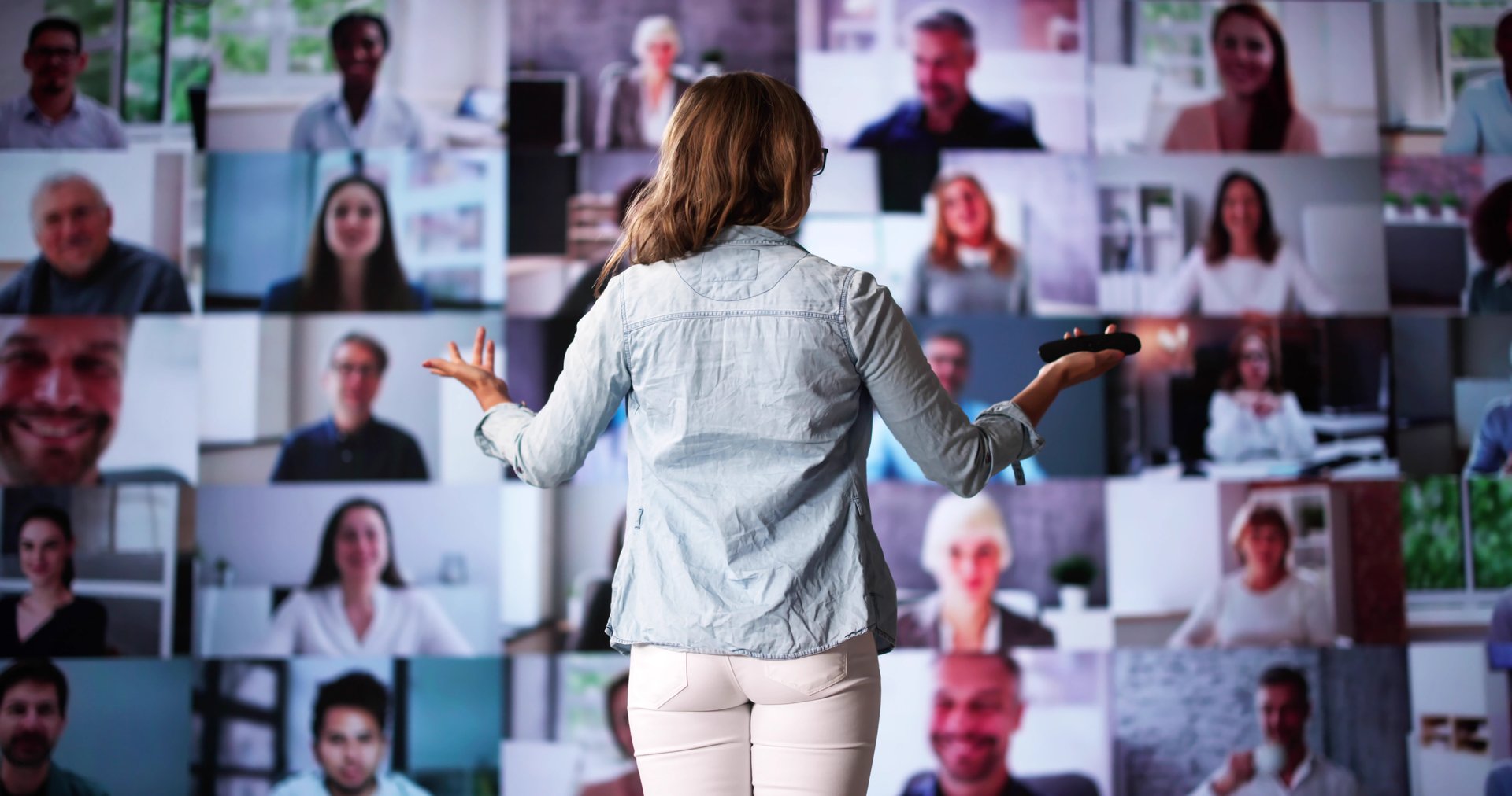 Online Live Conference Event With Virtual Audience