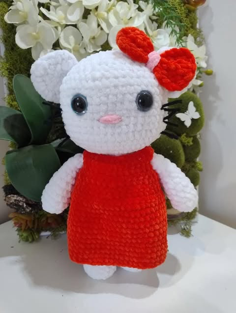 Maskotka szydełkowa