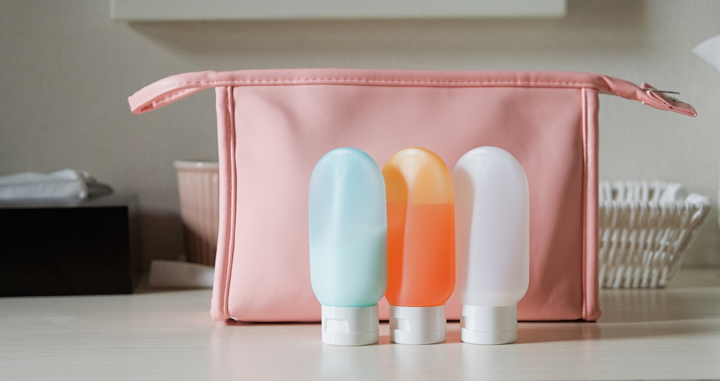 Travel sized plastic containers for toiletry