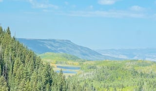 Beautiful Western Colorado property showcasing local expertise