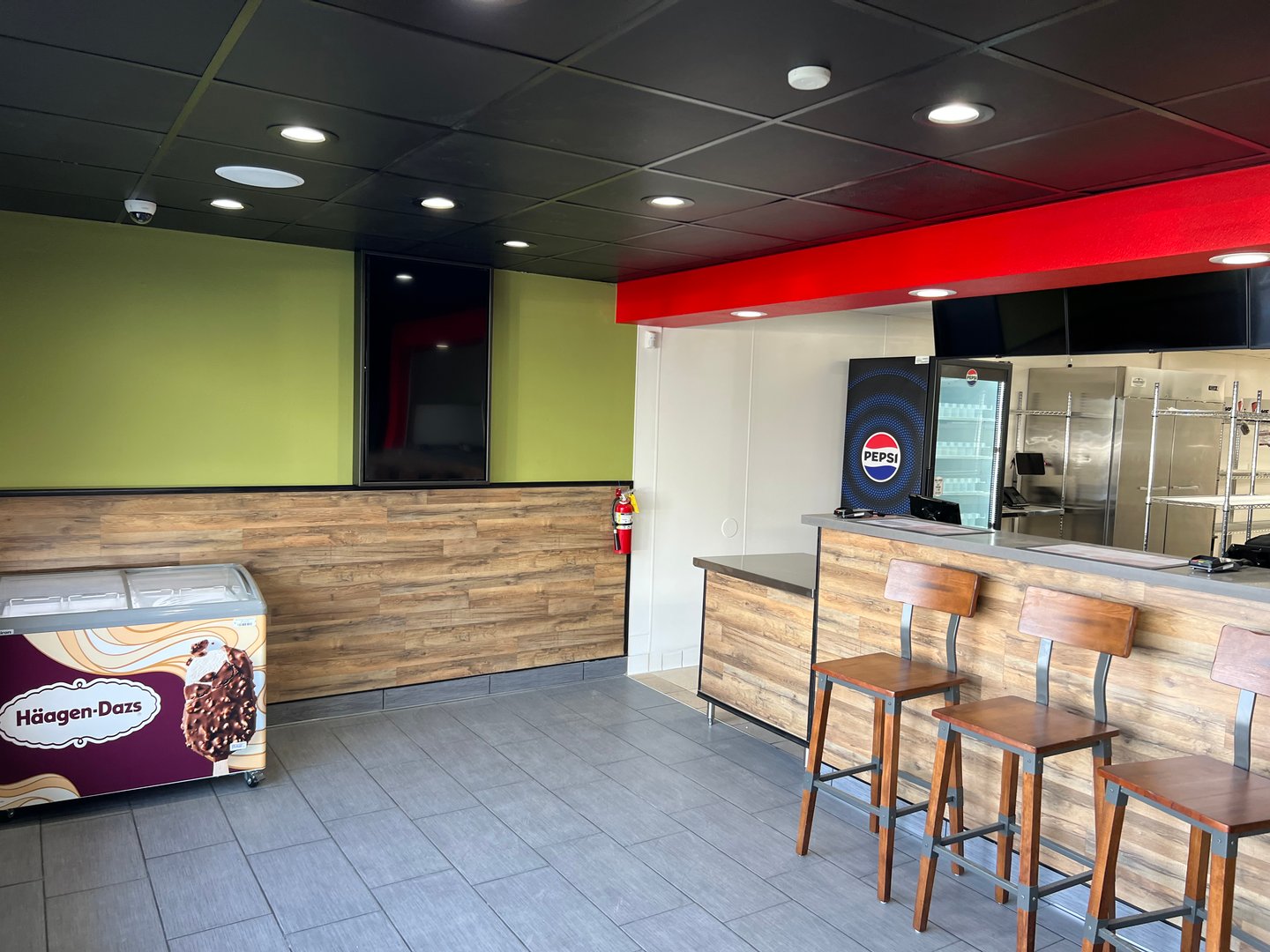 Pizza Shop Redesign - Image 11