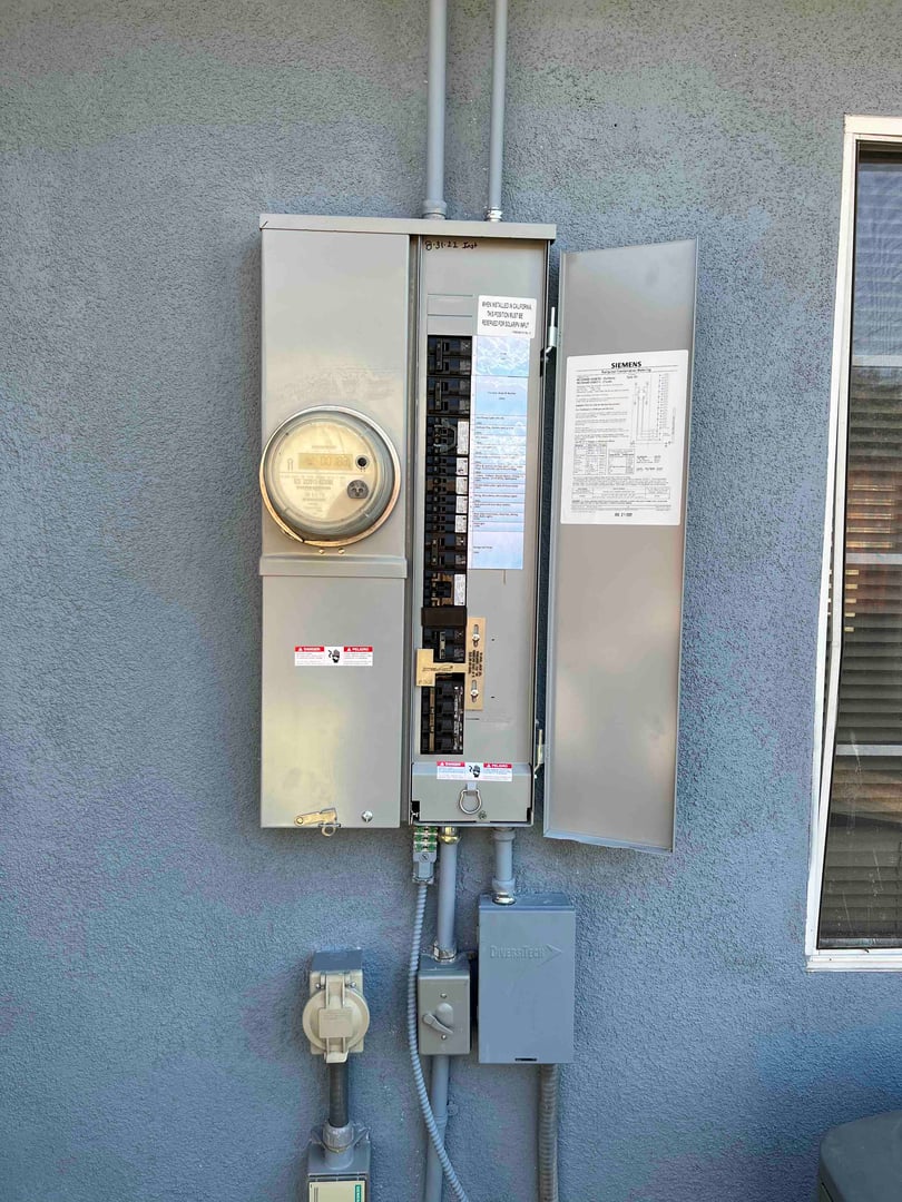 Panel Upgrades 200AMP - Image 7