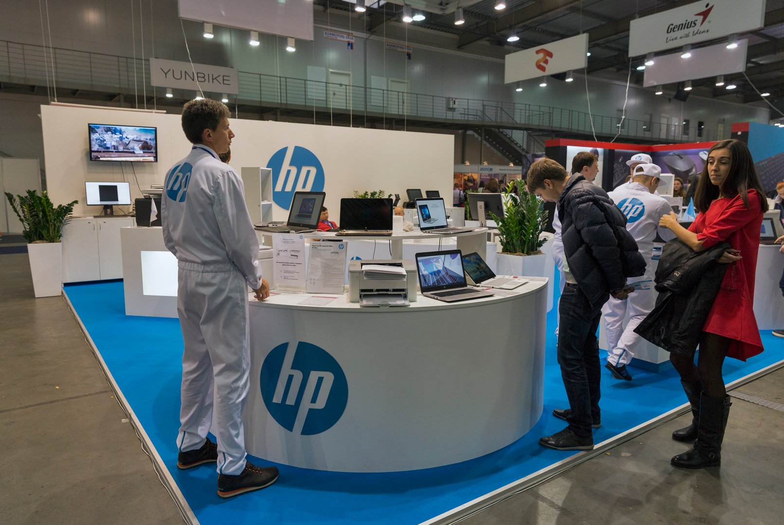 Kiev, Ukraine - October 9, 2016: People visit Hewlett-Packard, American multinational information technology company booth at CEE 2016.