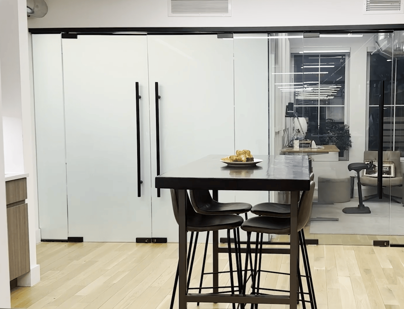 Contemporary Office Privacy Glass