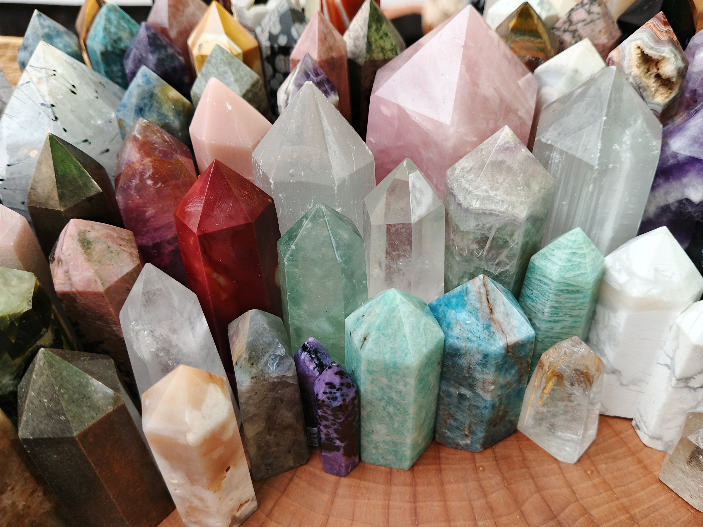 precious semi-precious mountain stones for making jewelry