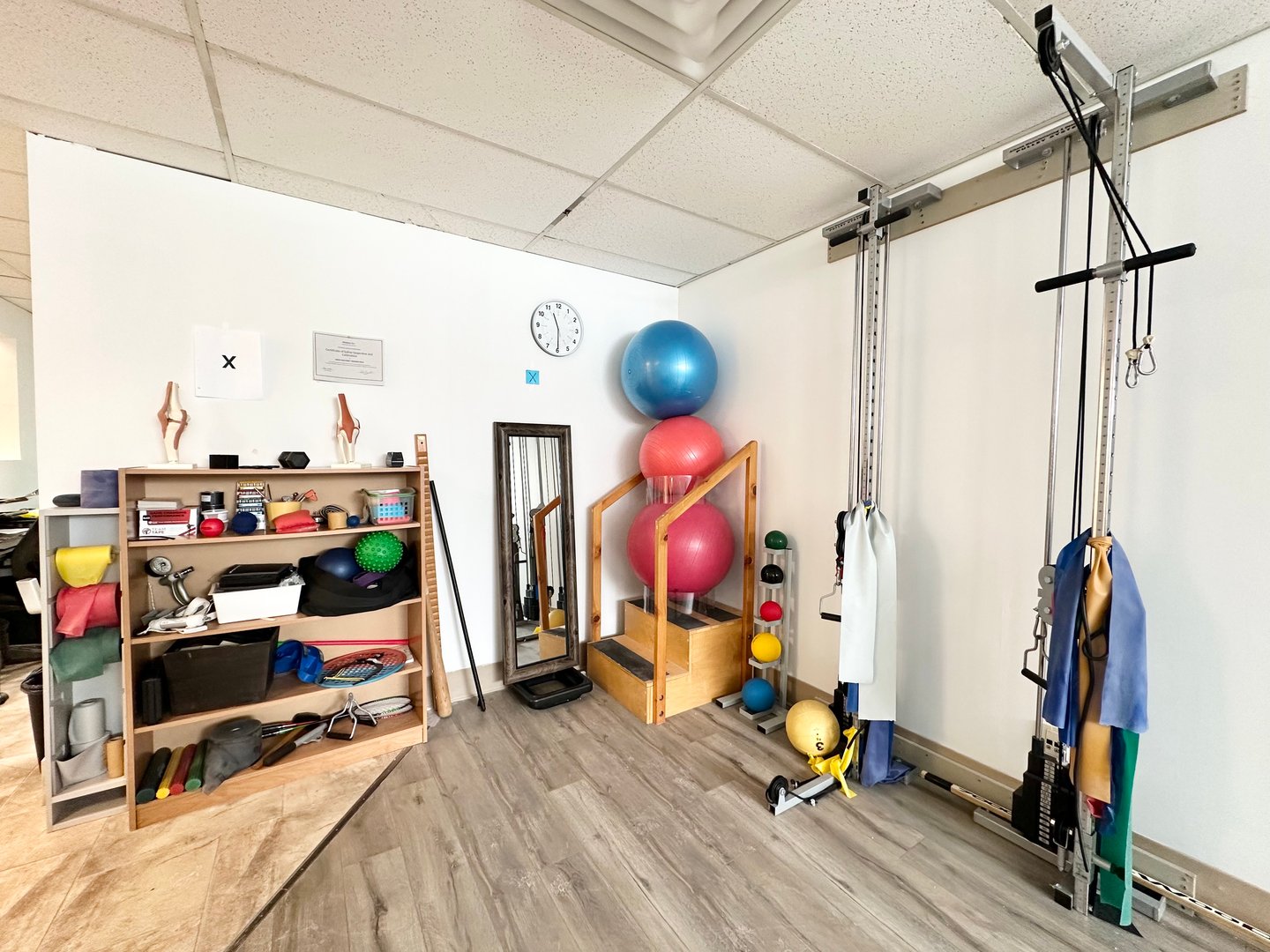 Gym area at Niagara Falls clinic