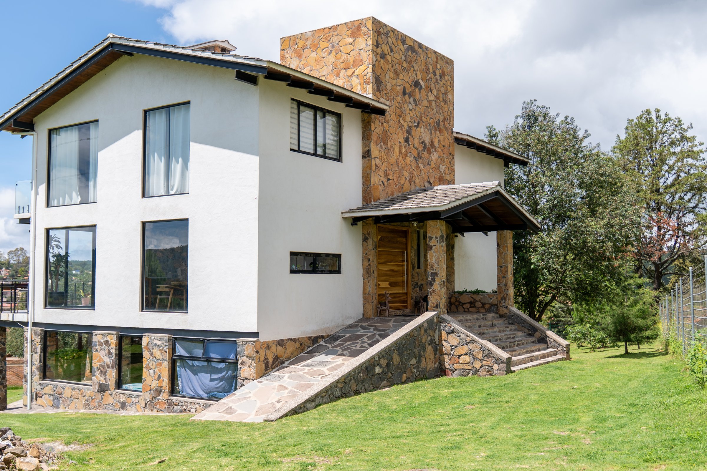 Vista panorámica exterior hotel Quinta El Descanso Tapalpa naturaleza Sierra Jalisco turismo rural Atemajac Brizuela