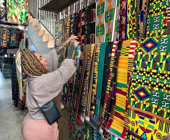 Ugandan Traditional Fabrics Tour