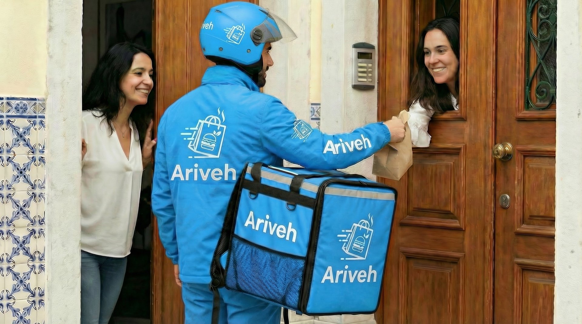 Ariveh estafeta com capacete azul