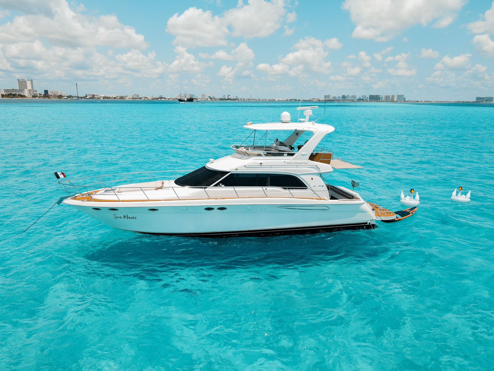 Yacht Sea Mami - Sea Ray Flybridge 52 feet