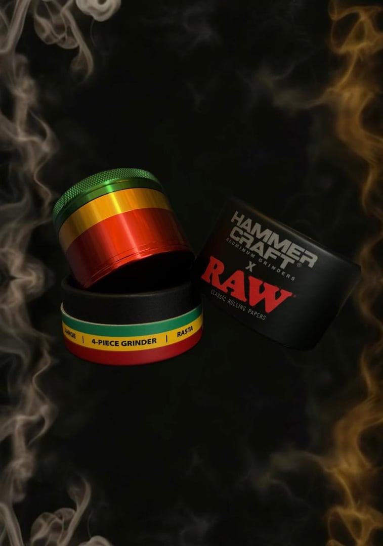 Raw Hammer Craft grinder with smoke effect