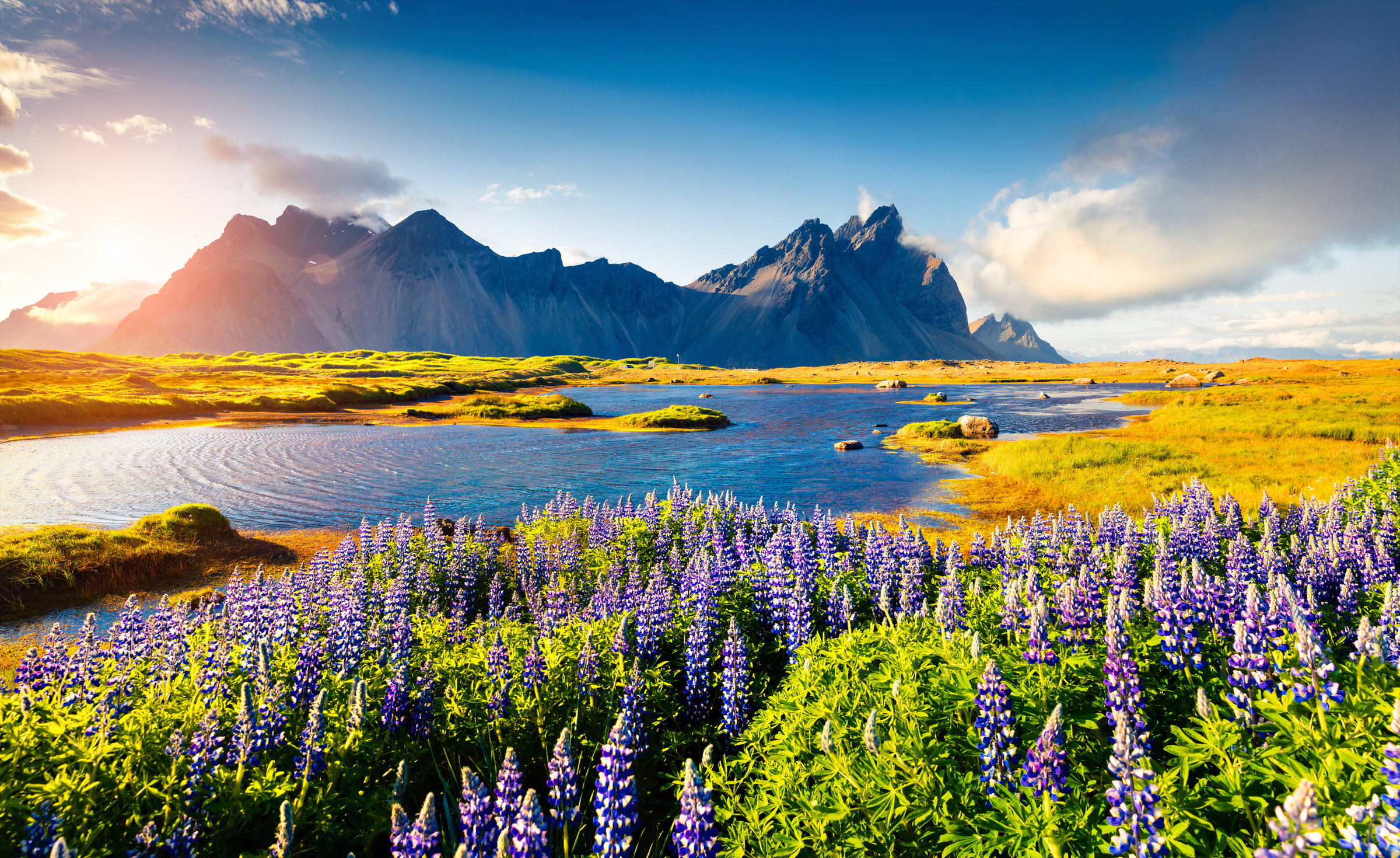 Scenic Icelandic Landscape