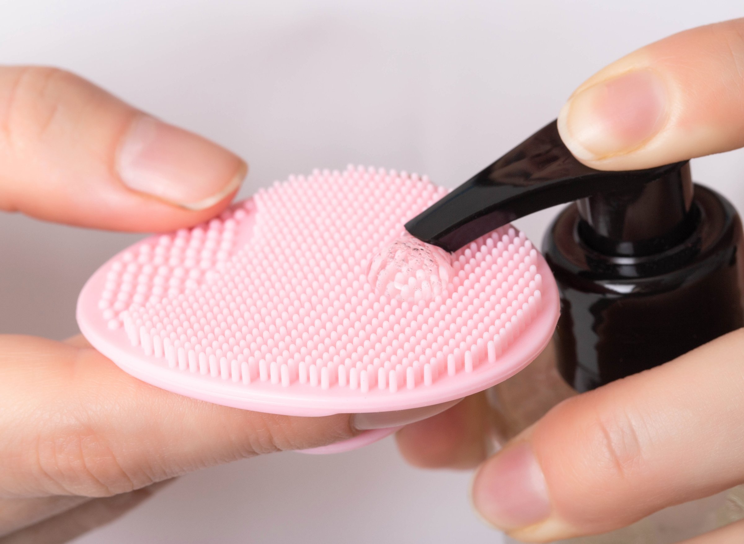 Lip Scrubber