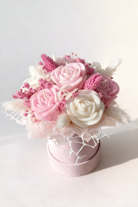 Bukiet róż i piwonii