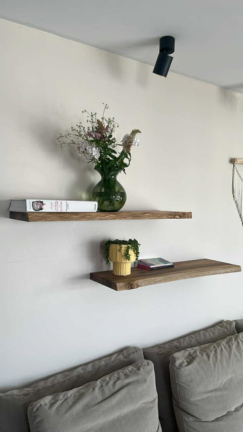 Półka z naturalną krawędzią 6